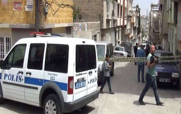 Turquía: Un muerto y 13 heridos al explotar un coche bomba en sureste del país