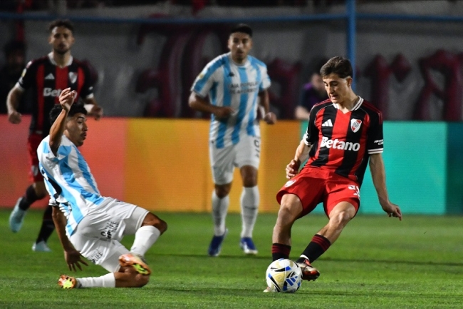 Torneo apertura de la Liga Profesional de Fútbol: River juega ante Atlético Tucumán