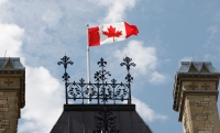 Canadá: Rigen los nuevos aranceles de hasta el 50 % a productos de EE.UU.
