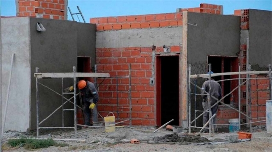 Crisis económica: La construcción se derrumbó un 37,2% interanual en abril