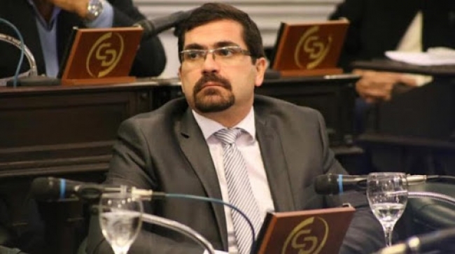 Martín Barrionuevo, senador provincial: El Gobernador Valdés, «no debería haber tenido acceso a las declaraciones» del caso Loan