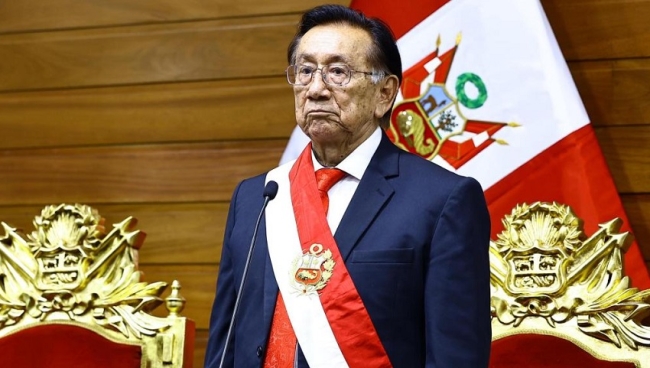 Perú: Eligen al nuevo presidente encargado