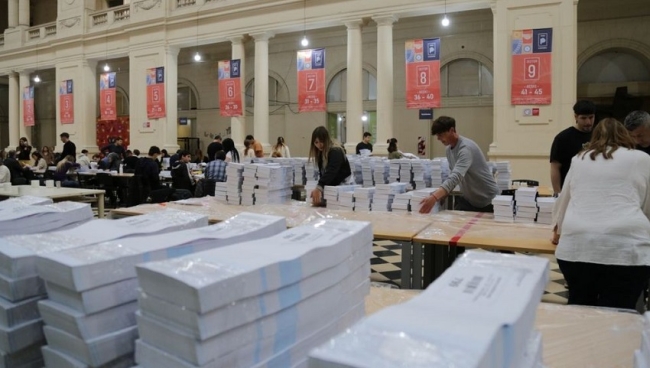 La Libertad Avanza oficializó ante la Justicia el pedido para reimprimir las boletas electorales