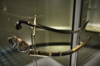 Presentó la renuncia la directora del Museo Histórico Nacional por el traslado del sable corvo de San Martín