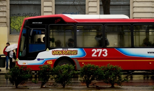 El Gobierno bonaerense anunció que habrá transporte público gratis en las elecciones provinciales y nacionales