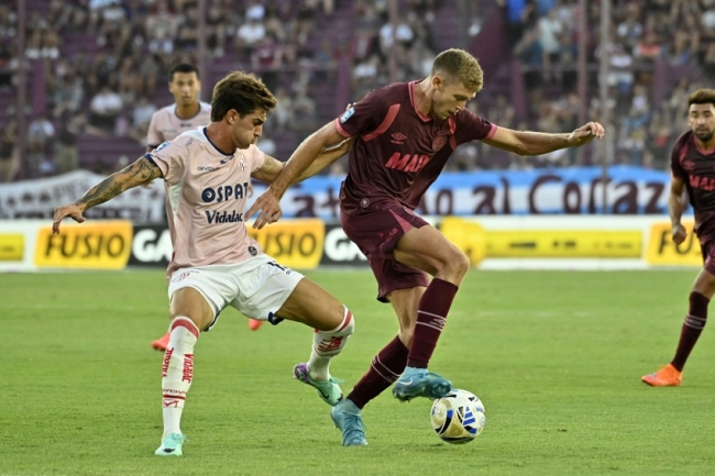 Torneo apertura de la Liga Profesional de Fútbol: Lanús derrotó 2-1 a Unión