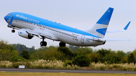 Los viajes al exterior registraron en junio una caída del 22% interanualmente