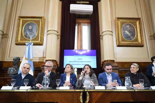 Senado: Dictámen a favor ley de financiamiento universitario y la declaración de emergencia sanitaria