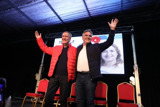 Llaryora y Schiaretti critican al Gobierno por la medida electoralista de la baja de retenciones