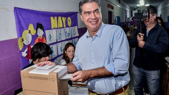 Chaco: Jorge Capitanich voto y sostuvo que “siempre uno tiene muchas expectativas muy positivas”