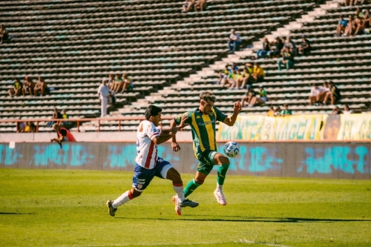 Liga Profesional de Fútbol: Aldosivi derrotó 2-1 a Unión, en el comienzo de la fecha 11