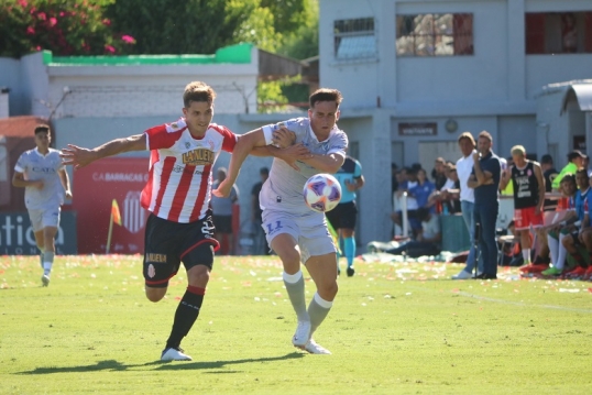 Liga Profesional de Fútbol: Godoy Cruz, de visitante derrotó a Barracas Central