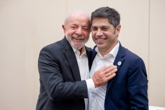 España: “Hay otro camino que no es el de la guerra, la crueldad y el abandono” afirmó Axel Kicillof