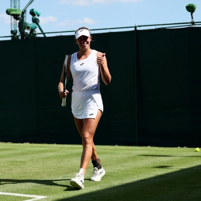 Wimbledon: La argentina Solana Sierra logró su primer triunfo en un Grand Slam