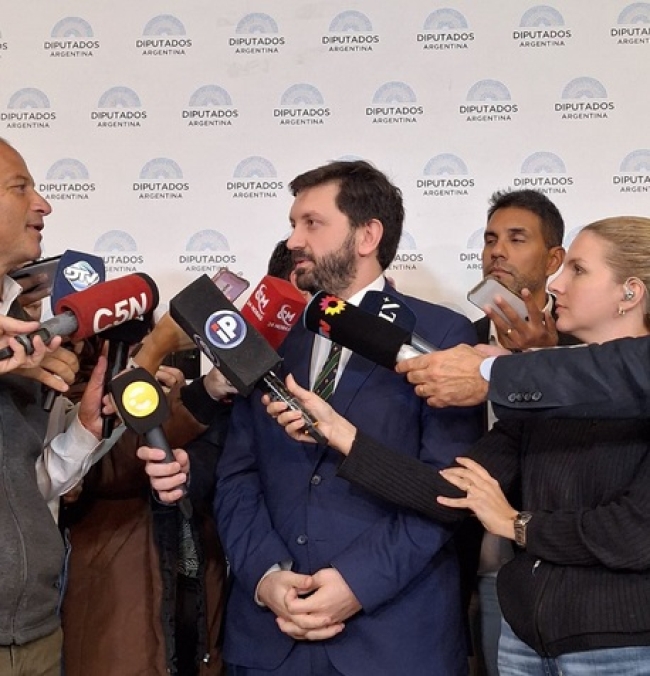 “Se llenaron la boca hablando de auditar las universidades, ahora el Congreso debe auditar al Presidente por la cripto estafa”