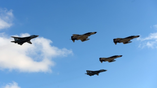 La fuerza aérea de Irán atacó bases estadounidenses en Medio Oriente