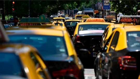 Los taxistas de la ciudad de Buenos Aires ratificaron su adhesión al paro general