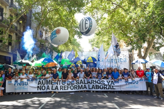 Ante el cierre de la PyME número 25.000 durante la gestión Milei, ATE protesta sobre la General Paz
