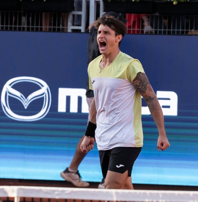 ATP 250 de Bastad: Camilo Ugo Carabelli ganó y pasó a cuartos de final