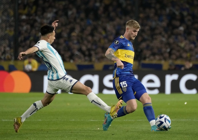 Liga Profesional de Fútbol: Racing juega ante Boca
