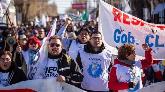Santa Cruz: Se agudiza el conflicto docente, ADOSAC para por 72 horas