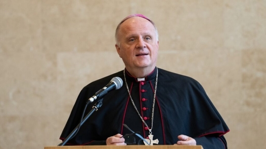 Designan a Michael Wallace Banach como nuevo nuncio en la Argentina