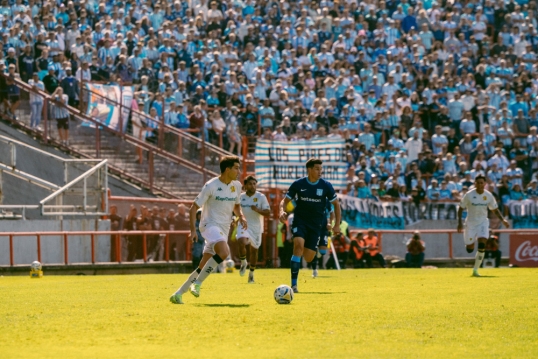 Torneo apertura de la Liga Profesional de Fútbol: Racing empató 1-1 con Aldosivi