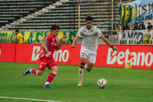 Torneo apertura de Fútbol: Argentinos derrotó por 2-0 a Aldosivi, en un partido de la fecha 7