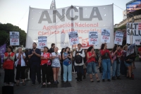 Agrupaciones marchan por el centro porteño en contra de la Reforma Laboral