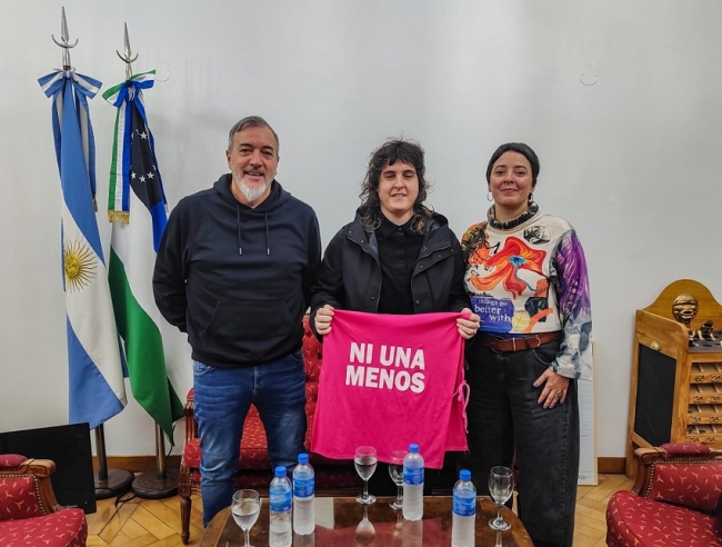 Aguiar recibió a referente de ni una menos: “Hay que radicalizar la lucha contra el régimen de Milei”