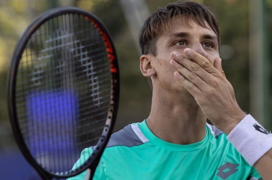 ATP 250 de Umag: Camilo Ugo Carabelli, es semifinalista del torneo