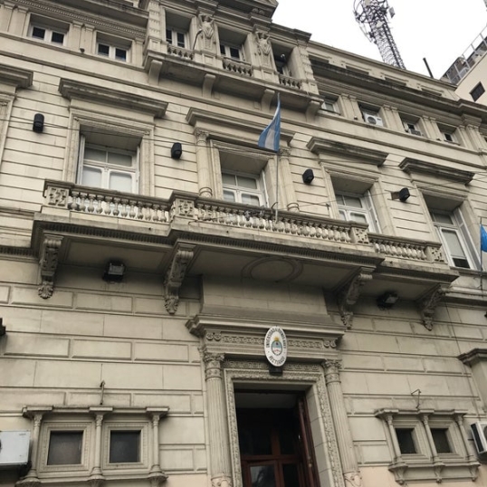 Rechazan el pedido de la SIGEN para que la UBA presente documentación sobre su uso de fondos