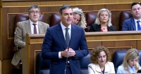 Pedro Sánchez comparó la política de Núñez Feijoó, con la criptomoneda de Javier Milei