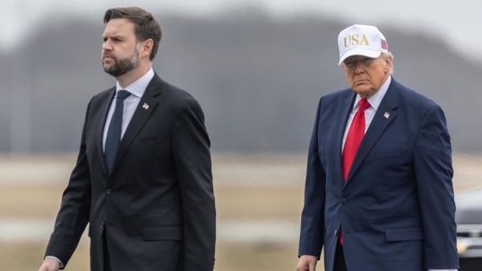 El ataque a Irán, muestra diferencia entre Trump y su vice