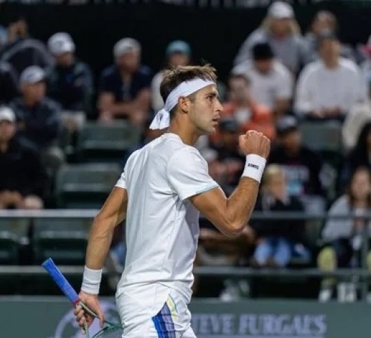 Master 1000 Miami: Tomás Etcheverry eliminó al belga Zizou Bergs y pasó a tercera ronda