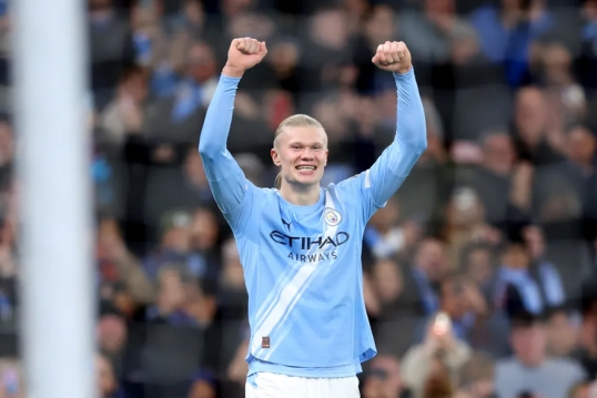 Premier League: Erling Haaland superó la marca de Cristiano Ronaldo