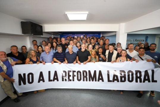 Conforman el Frente de Sindicatos Unidos y lanzan un plan de lucha federal contra la reforma laboral