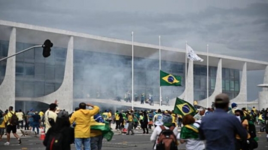 Brasil: La justicia rechazó el pedido para que no asuman legisladores bolsonaristas por incitar actos antidemocráticos
