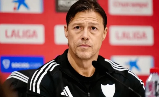 Matías Almeyda dejó el cargo de director técnico del Sevilla de España