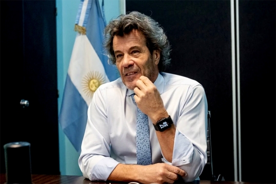 Por las presiones de Caputo para sacar la «Inocencia Fiscal», Paul Starc renunció a la UIF