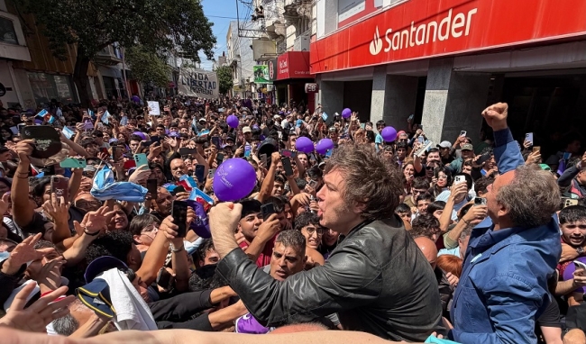 Según Milei: “Es momento de decidir si queremos seguir siendo esclavos o abrazar las ideas de la libertad”