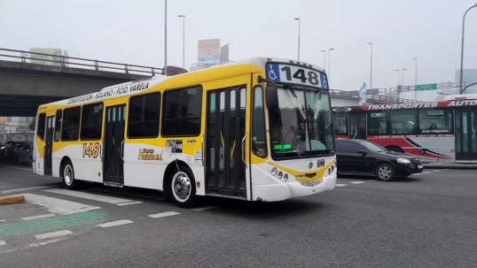 Volvió a funcionar la linea colectivos 148