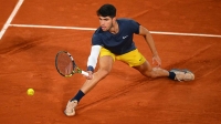 Roland Garros: Carlos Alcaraz venció al canadiense Felix Auger-Aliassime y está en cuartos de final