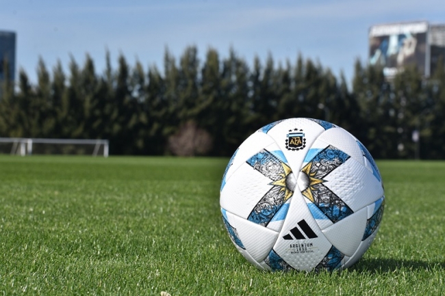 Liga Profesional: Racing recibirá a Deportivo Riestra