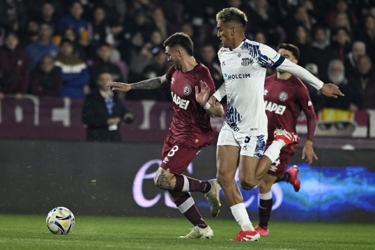 Torneo apertura de la Liga Profesional de Fútbol: Lanús juega ante Talleres