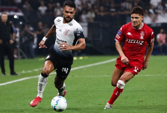 Copa Sudamericana Grupo C: Huracán, en Brasil derrotó 2-1 a Corinthians