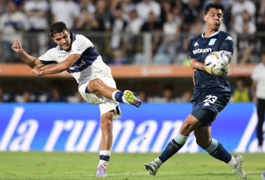 Torneo apertura de la Liga Profesional de Fútbol: Racing cayó con Gimnasia y Esgrima La Plata