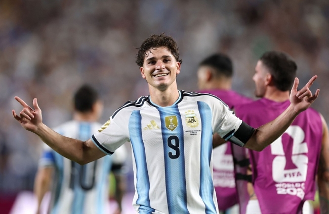 Barcelona realizará una nueva oferta por Julián Álvarez
