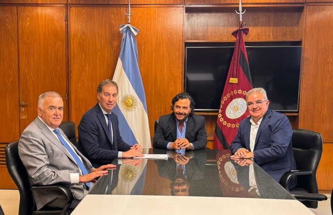Todo por la Reforma Laboral: Gobernadores se reunieron con Santilli y reclaman compensación por la pérdida en Ganancias