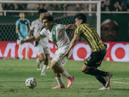 Torneo apertura de la Liga Profesional de Fútbol: Banfield derrotó por 2-0 a Aldosivi